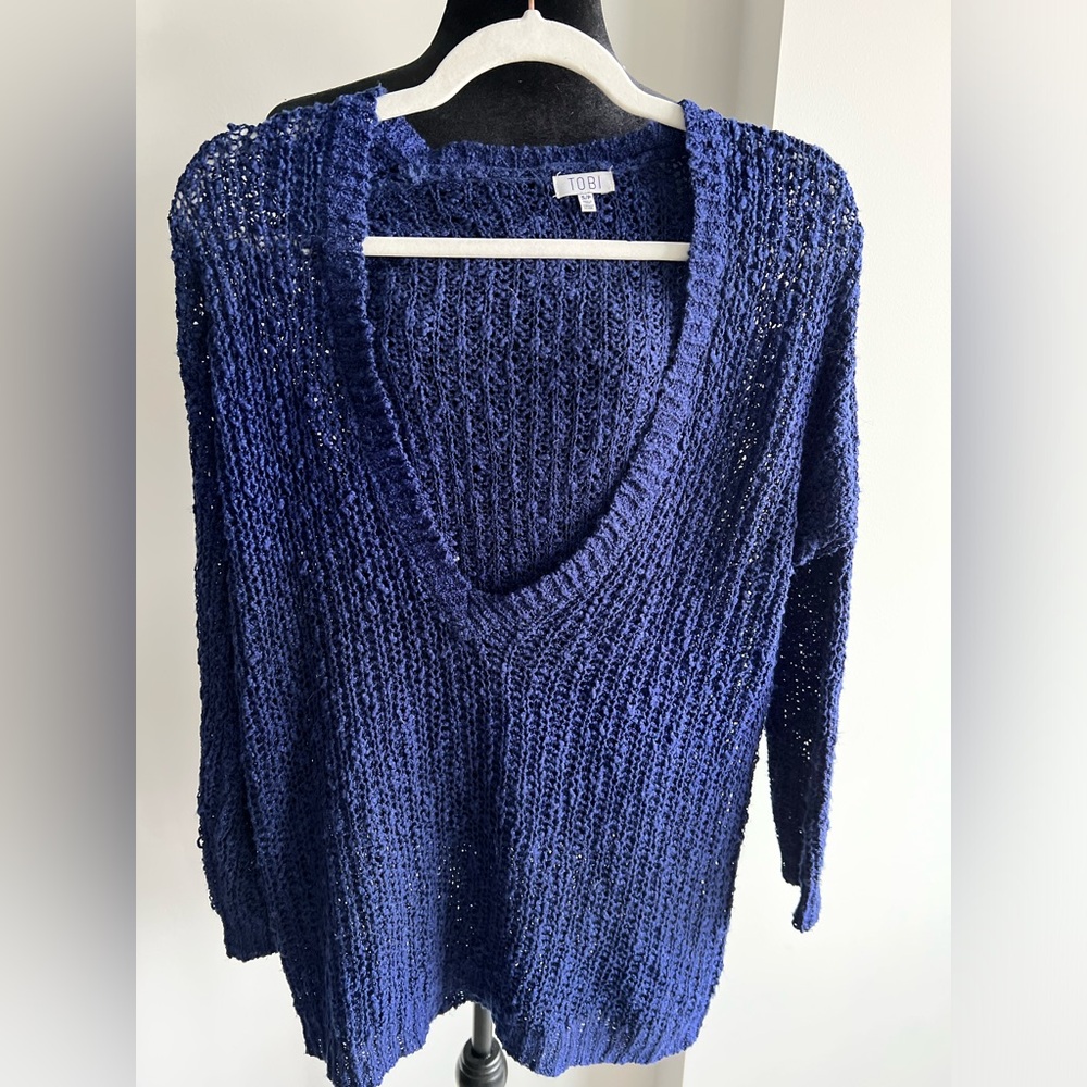 Oversized Tobi sweater in size small. Perfect condition.